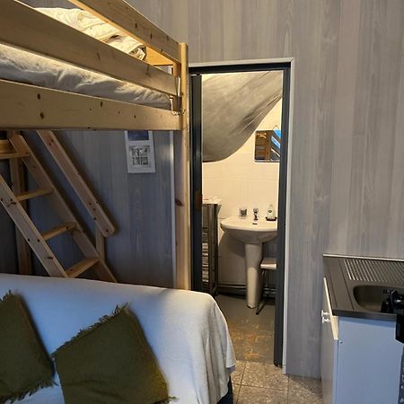 Studette Fonctionnelle Eaux Bonnes Apartment Exterior foto